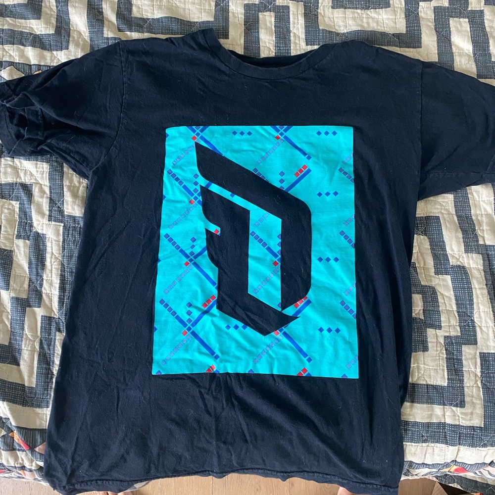 Adidas Damian Lillard pdx t-shirt